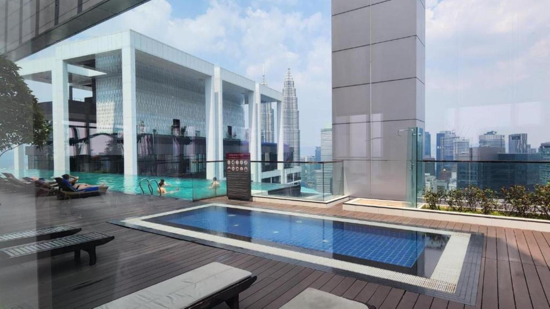 The Platinum Klcc By Comfort Suites Kuala Lumpur Exterior photo